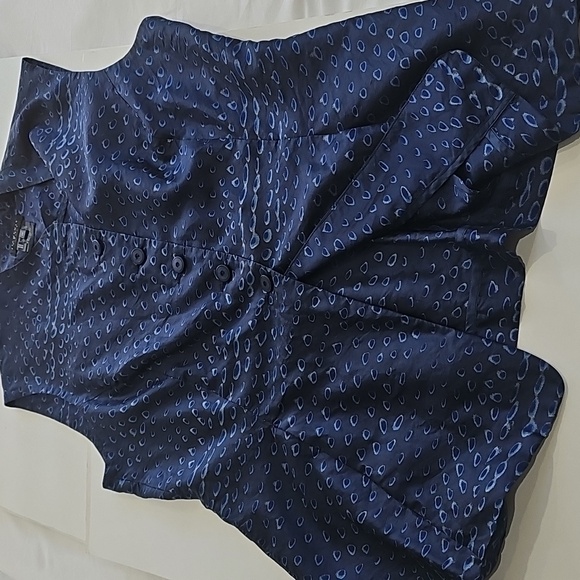 Escade Elements Silk Navy Blue  Womens Seelves Top Size US M  European 42 - Picture 9 of 10